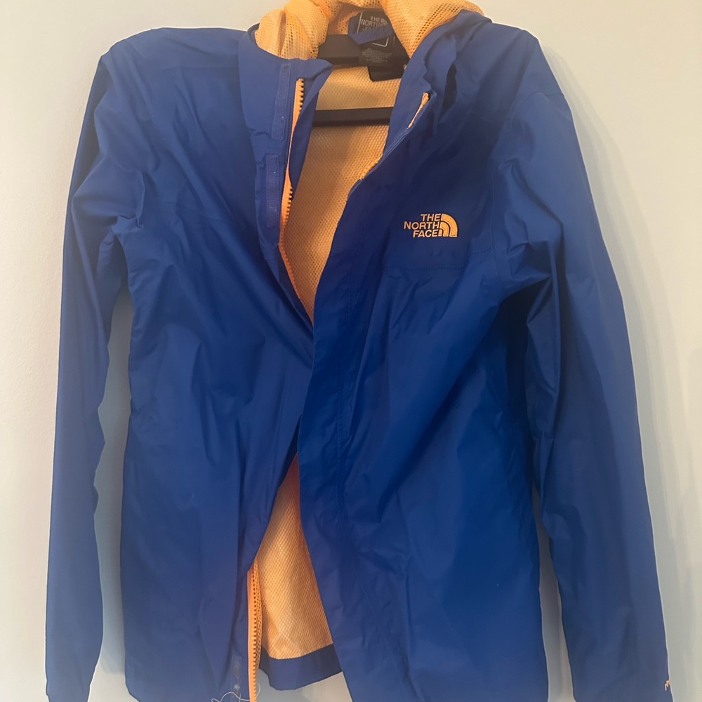 The North Face blue lightweight jacket windbreaker raincoat size medium
